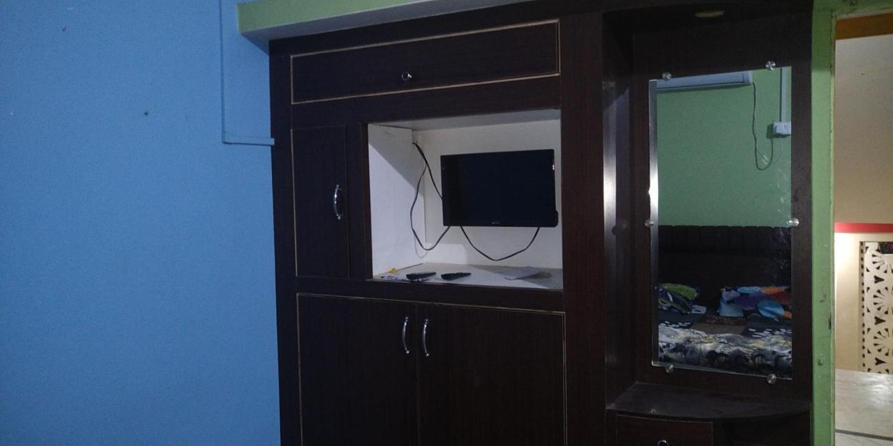 Hotel Devdoot ราจกี ภายนอก รูปภาพ