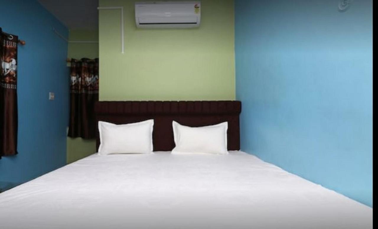 Hotel Devdoot ราจกี ภายนอก รูปภาพ